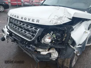 2016 Land Rover LR4 HSE z VIN SALAG2V65GA827367, wystawiony jako IAAI lot #42351913 z przebiegiem 108 481 mil mil oraz . Historia ofert i sprzedaży dostępna na DreamBid. Obrazek 6.