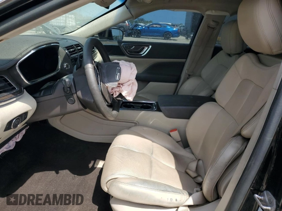 2019 Lincoln Continental Select z VIN 1LN6L9SK0K5611264, wystawiony jako Copart lot #52401395 z przebiegiem 18 310 mil mil oraz Szkoda całkowita • Salvage title. Historia ofert i sprzedaży dostępna na DreamBid. Obrazek 7.