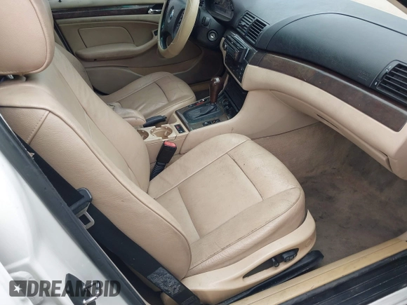 2004 BMW 3 Series 325i with VIN WBAET37444NJ45412, listed as a IAAI auction lot 41766838 with 1 mi miles. Bid and sale history available at carsss.com. Image 5.