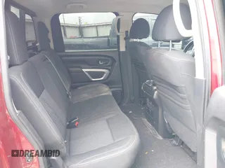 2017 Nissan Titan Platinum Reserve z VIN 1N6AA1E67HN506425, wystawiony jako IAAI lot #42147358 z przebiegiem 88 519 mil mil oraz . Historia ofert i sprzedaży dostępna na DreamBid. Obrazek 8.