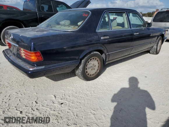 1986 Mercedes-Benz 560 with VIN WDBCA39D0GA268955, listed as a Copart auction lot 77190964 with 99,702 mi miles and Non Repairable. Bid and sale history available at DreamBid. Image 3.