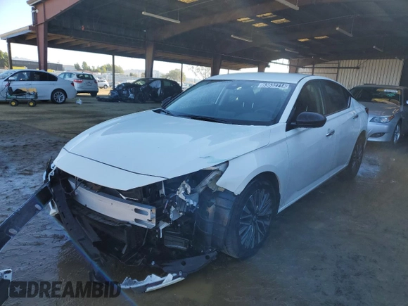 2024 Nissan Altima SV with VIN 1N4BL4DV3RN420483, listed as a Copart auction lot 83632714 with 8,444 mi miles and Clean Title. Bid and sale history available at DreamBid. Image 1.