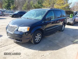 2010 Chrysler Town & Country Touring with VIN 2A4RR5D16AR142271, listed as a IAAI auction lot 41733399 with 181,352 mi miles. Bid and sale history available at carsss.com. Image 2.