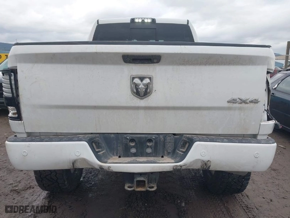 2018 Ram 2500 Laramie with VIN 3C6UR5FL9JG405980, listed as a IAAI auction lot 40981248 with 40,269 mi miles. Bid and sale history available at carsss.com. Image 17.