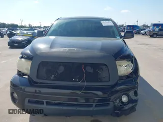 2013 Toyota Tundra z VIN 5TFDY5F16DX292418, wystawiony jako IAAI lot #41531030 z przebiegiem 236 555 mil mil oraz . Historia ofert i sprzedaży dostępna na DreamBid. Obrazek 12.