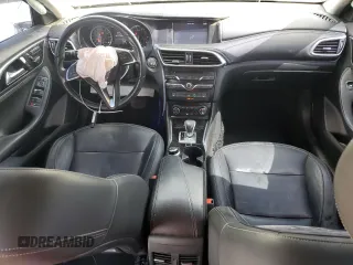 2018 Infiniti QX30 Pure with VIN SJKCH5CP7JA043304, listed as a Copart auction lot 51667365 with 85,494 mi miles and Salvage title. Bid and sale history available at DreamBid. Image 8.