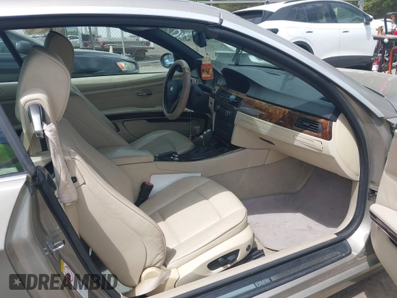 2008 BMW 3 Series 328i with VIN WBAWL13598PX20136, listed as a IAAI auction lot 42233563 with 181,773 mi miles and . Bid and sale history available at DreamBid. Image 5.