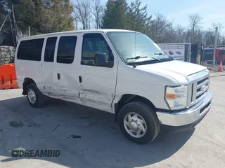2014 Ford Econoline Passenger XL with VIN 1FBNE3BL2EDA77876, listed as a IAAI auction lot 41814216 with 127,691 mi miles. Bid and sale history available at carsss.com. Image 1.