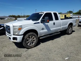 2015 Ford Super Duty F-250 SRW XLT with VIN 1FT7X2BT9FEB24065, listed as a Copart auction lot 51700525 with 204,885 mi miles and Salvage Title. Bid and sale history available at carsss.com. Image 1.