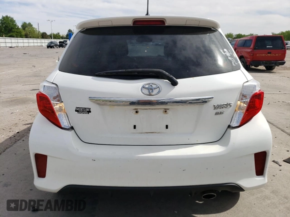 2012 Toyota Yaris L z VIN JTDKTUD3XCD528749, wystawiony jako Copart lot #56803205 z przebiegiem 140 024 mil mil oraz Szkoda całkowita • Salvage title. Historia ofert i sprzedaży dostępna na DreamBid. Obrazek 6.