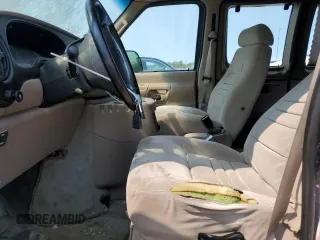 2001 Ford Econoline Cargo Recreational with VIN 1FDRE14L51HB25836, listed as a Copart auction lot 70288734 with 191,696 mi miles and Clean Title. Bid and sale history available at carsss.com. Image 7.