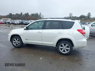 2011 Toyota RAV4 Ltd with VIN 2T3DK4DV5BW055924, listed as a IAAI auction lot 41687088 with 116,824 mi miles. Bid and sale history available at carsss.com. Image 14.