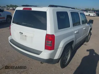 2016 Jeep Patriot Sport with VIN 1C4NJPBA7GD525125, listed as a IAAI auction lot 42603484 with 132,614 mi miles and . Bid and sale history available at DreamBid. Image 4.