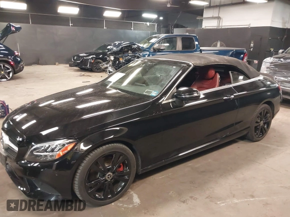 2019 Mercedes-Benz C 300 с VIN WDDWK8EB7KF779240, выставлен на аукционе IAAI как лот 42093433 с пробегом 74 967 миль миль и . История ставок и продаж доступна на DreamBid. Изображение 6.