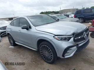 2024 Mercedes-Benz GLC 300 z VIN W1NKJ4HB6RF196614, wystawiony jako IAAI lot #41933275 z przebiegiem 5 655 mil mil oraz . Historia ofert i sprzedaży dostępna na DreamBid. Obrazek 1.