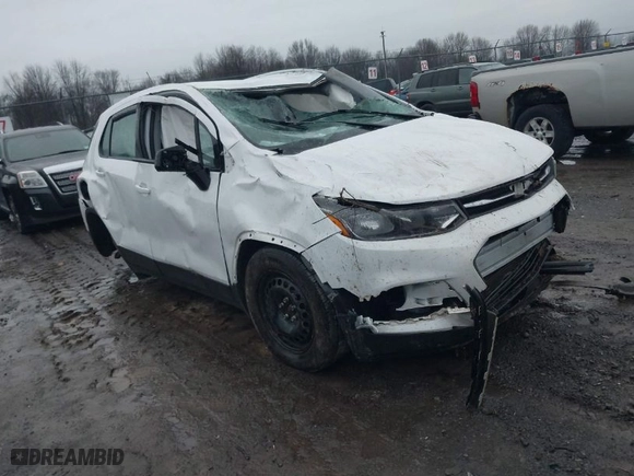 2018 Chevrolet Trax LS with VIN 3GNCJKSB4JL359190, listed as a IAAI auction lot 40917236 with 80,254 mi miles. Bid and sale history available at carsss.com. Image 1.