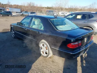 2002 Mercedes-Benz E-Class with VIN WDBJF65J32B485019, listed as a IAAI auction lot 41388188 with 119,417 mi miles. Bid and sale history available at carsss.com. Image 3.