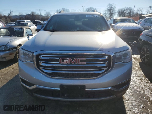 2017 GMC Acadia SLT z VIN 1GKKNULSXHZ270234, wystawiony jako Copart lot #88799015 z przebiegiem 85 817 mil mil oraz Szkoda całkowita • Salvage title. Historia ofert i sprzedaży dostępna na DreamBid. Obrazek 5.