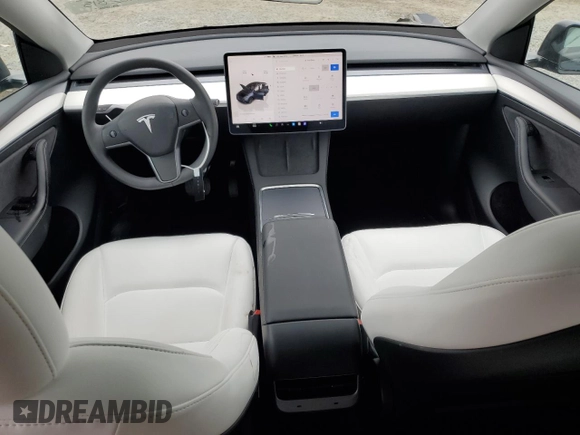 2024 Tesla Model Y z VIN 7SAYGDED4RF103411, wystawiony jako Copart lot #59982815 z przebiegiem 17 601 mil mil oraz Szkoda całkowita • Salvage title. Historia ofert i sprzedaży dostępna na DreamBid. Obrazek 8.