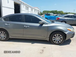 2016 Nissan Altima S z VIN 1N4AL3AP6GC228463, wystawiony jako IAAI lot #42032010 z przebiegiem 159 999 mil mil oraz . Historia ofert i sprzedaży dostępna na DreamBid. Obrazek 14.