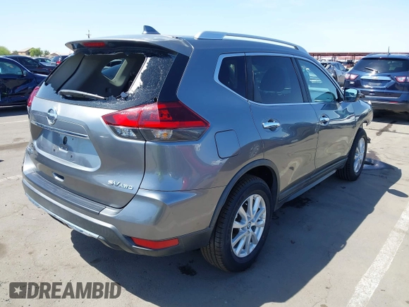 2018 Nissan Rogue SV with VIN KNMAT2MVXJP555608, listed as a IAAI auction lot 41980026 with 127,909 mi miles and . Bid and sale history available at carsss.com. Image 4.