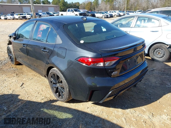 2021 Toyota Corolla SE with VIN 5YFS4MCE5MP060850, listed as a IAAI auction lot 41223430 with 102,206 mi miles. Bid and sale history available at carsss.com. Image 3.