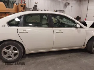 2008 Chevrolet Impala LS with VIN 2G1WB58K889146941, listed as a IAAI auction lot 41922008 with 211,953 mi miles and . Bid and sale history available at DreamBid. Image 13.