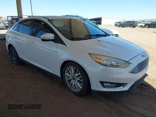 2015 Ford Focus Titanium с VIN 1FADP3J28FL256155, выставлен на аукционе IAAI как лот 42350610 с пробегом 53 840 миль миль и . История ставок и продаж доступна на DreamBid. Изображение 1.