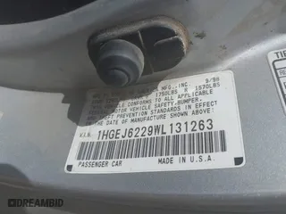 1998 Honda Civic DX with VIN 1HGEJ6229WL131263, listed as a IAAI auction lot 42050060 with 144,337 mi miles. Bid and sale history available at carsss.com. Image 9.