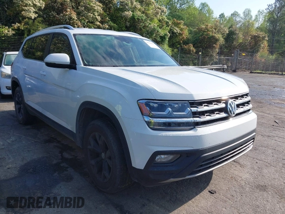 2018 Volkswagen Atlas SE with VIN 1V2CR2CAXJC548220, listed as a IAAI auction lot 41983957 with 118,371 mi miles and . Bid and sale history available at DreamBid. Image 1.