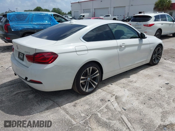 2020 BMW 4 Series 430i z VIN WBA4W3C05LFH08761, wystawiony jako IAAI lot #42485971 z przebiegiem 52 665 mil mil oraz . Historia ofert i sprzedaży dostępna na DreamBid. Obrazek 4.