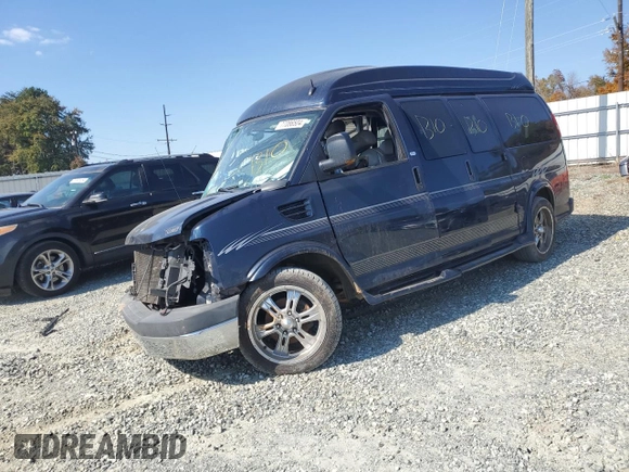 2011 GMC Savana Cargo Van YF7 Upfitter with VIN 1GDS7DC43B1111371, listed as a Copart auction lot 77086504 with 0 mi miles and Salvage Title. Bid and sale history available at carsss.com. Image 1.