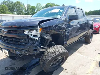 2023 Chevrolet Silverado 1500 LT with VIN 2GCUDDED1P1112779, listed as a IAAI auction lot 39847295 with 13,161 mi miles. Bid and sale history available at carsss.com. Image 2.