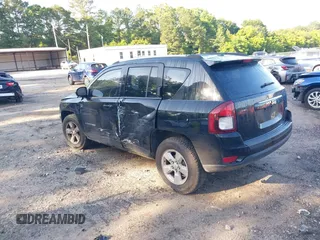 2016 Jeep Compass Latitude with VIN 1C4NJCEA2GD666544, listed as a IAAI auction lot 42549168 with 49,567 mi miles and . Bid and sale history available at DreamBid. Image 3.