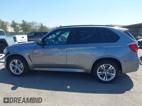 2015 BMW X5 xDrive50i z VIN 5UXKR6C59F0J76691, wystawiony jako IAAI lot #41857319 z przebiegiem 32 830 mil mil oraz . Historia ofert i sprzedaży dostępna na DreamBid. Obrazek 15.