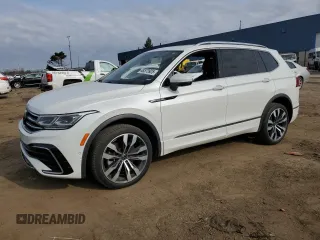 2022 Volkswagen Tiguan SEL R-Line with VIN 3VV4B7AX9NM018860, listed as a Copart auction lot 48573925 with 48,626 mi miles and Salvage Title. Bid and sale history available at carsss.com. Image 1.