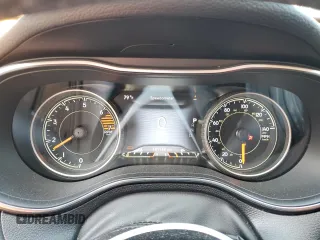 2019 Jeep Cherokee Limited z VIN 1C4PJLDBXKD302450, wystawiony jako Copart lot #54840495 z przebiegiem 141 148 mil mil oraz Nie do naprawy • Non repairable. Historia ofert i sprzedaży dostępna na DreamBid. Obrazek 9.