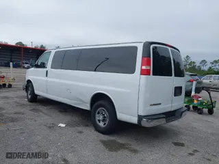 2017 Chevrolet Express Passenger LT with VIN 1GAZGPFG1H1167532, listed as a IAAI auction lot 41410767 with 87,490 mi miles. Bid and sale history available at carsss.com. Image 3.