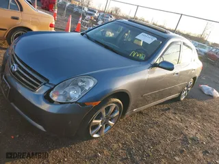 2005 Infiniti G35 Sedan with VIN JNKCV51FX5M311805, listed as a IAAI auction lot 41815376 with 271,705 mi miles. Bid and sale history available at carsss.com. Image 19.