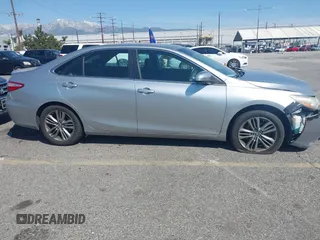 2015 Toyota Camry XLE z VIN 4T1BF1FK1FU040493, wystawiony jako IAAI lot #41767343 z przebiegiem 170 232 mil mil oraz . Historia ofert i sprzedaży dostępna na DreamBid. Obrazek 13.