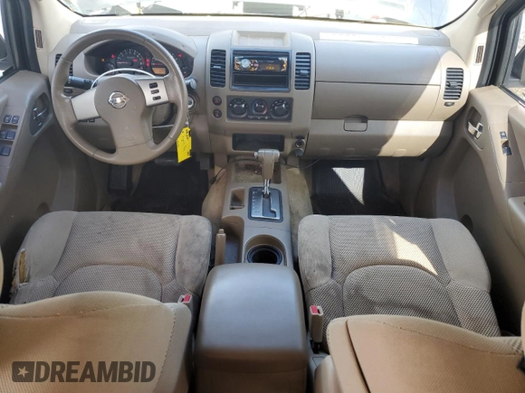 2005 Nissan Frontier LE z VIN 1N6AD07U35C403023, wystawiony jako Copart lot #56996124 z przebiegiem 275 549 mil mil oraz Nie do naprawy • Non repairable. Historia ofert i sprzedaży dostępna na DreamBid. Obrazek 8.