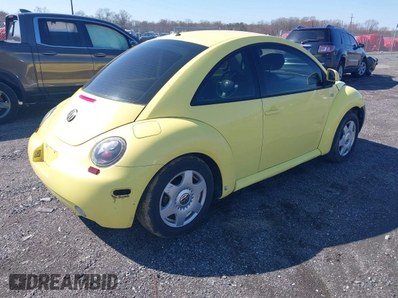 1999 Volkswagen Beetle GLS z VIN 3VWCC21C1XM415115, wystawiony jako IAAI lot #41933992 z przebiegiem 193 653 mil mil oraz . Historia ofert i sprzedaży dostępna na DreamBid. Obrazek 4.
