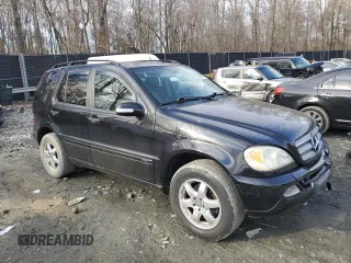 2003 Mercedes-Benz M 350 z VIN 4JGAB57E83A432777, wystawiony jako Copart lot #45981795 z przebiegiem 155 900 mil mil oraz Szkoda całkowita • Salvage title. Historia ofert i sprzedaży dostępna na DreamBid. Obrazek 4.