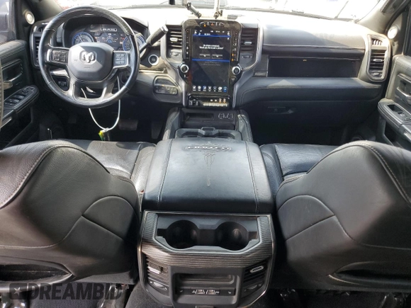 2020 Ram 2500 Limited z VIN 3C6UR5SL7LG133311, wystawiony jako Copart lot #56162385 z przebiegiem 170 683 mil mil oraz Nie do naprawy • Non repairable. Historia ofert i sprzedaży dostępna na DreamBid. Obrazek 8.