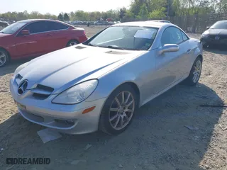 2007 Mercedes-Benz SLK-Class 3.5L with VIN WDBWK56FX7F142388, listed as a IAAI auction lot 42076577 with 77,856 mi miles. Bid and sale history available at carsss.com. Image 17.