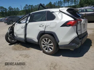 2021 Toyota RAV4 XLE Premium z VIN 2T3A1RFV0MW153326, wystawiony jako Copart lot #57799785 z przebiegiem Nie podano mil oraz Szkoda całkowita • Salvage title. Historia ofert i sprzedaży dostępna na DreamBid. Obrazek 2.