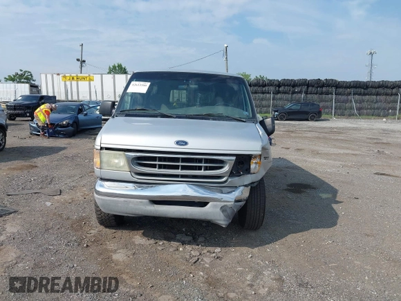2002 Ford Econoline Passenger XL с VIN 1FBSS31L22HB33221, выставлен на аукционе IAAI как лот 42613580 с пробегом 196 057 миль миль и . История ставок и продаж доступна на DreamBid. Изображение 12.