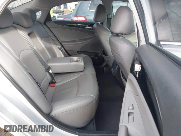 2011 Hyundai Sonata Limited z VIN 5NPEC4AC7BH079458, wystawiony jako IAAI lot #42083372 z przebiegiem 105 683 mil mil oraz . Historia ofert i sprzedaży dostępna na DreamBid. Obrazek 8.