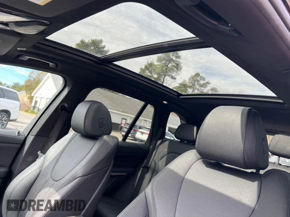 2019 BMW X5 xDrive40i with VIN 5UXCR6C57KLL62128, listed as a Copart auction lot 49959995 with 154,636 mi miles and Clean title. Bid and sale history available at DreamBid. Image 9.