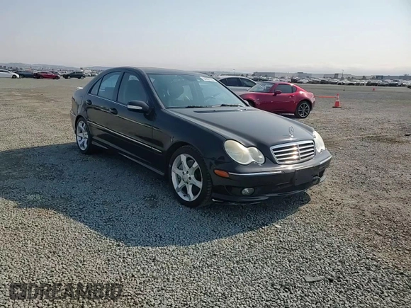 2007 Mercedes-Benz C 230 Sport z VIN WDBRF52H67A931417, wystawiony jako Copart lot #64887725 z przebiegiem 129 258 mil mil oraz Szkoda całkowita • Salvage title. Historia ofert i sprzedaży dostępna na DreamBid. Obrazek 13.